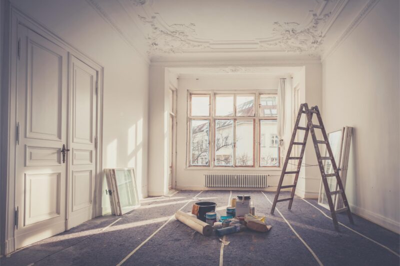 https://www.immobilienmakler-dresden.com/wp-content/uploads/2019/05/Renovierung-e1707910409976.jpg